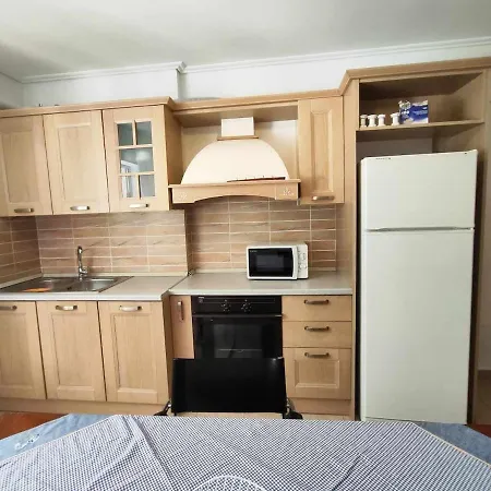Charming Flat In Central Athens-3